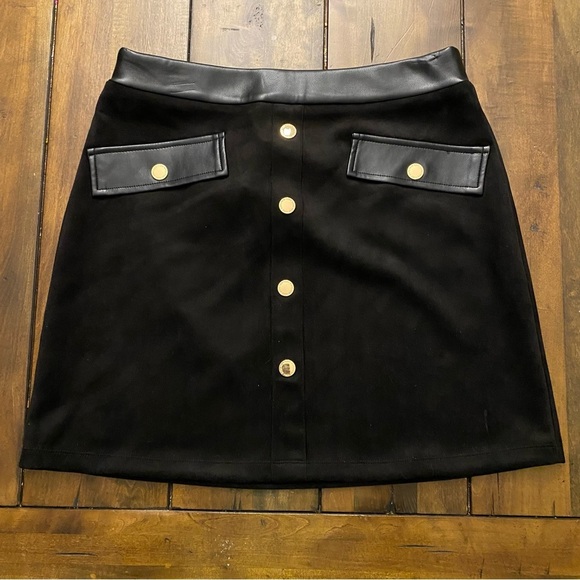 Marc New York Dresses & Skirts - NWT Marc New York Women’s Elegant Small Suede Black Mini Skirt with Gold Accents